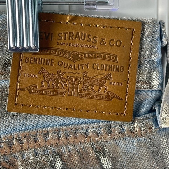 LEVI'S METALLIC GOLD REVOLVE DENIM MAXI SKIRT FRONT SLIT SZ 28 NWT - Picture 5 of 10